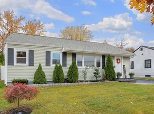 262 Valley Rd, Clark Twp., NJ 07066