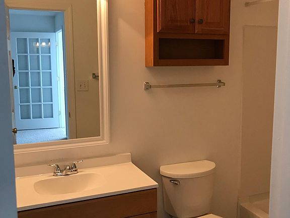 3rd image of 188 Midland Pkwy APT 124