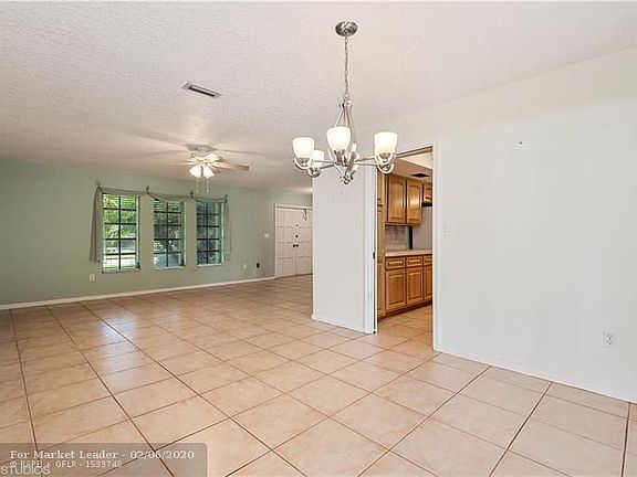 4th image of 11403 NW 30th St