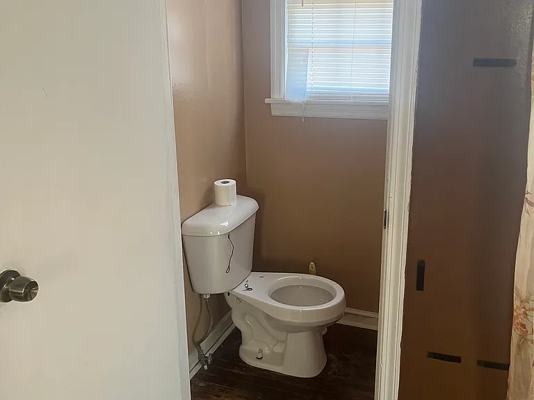 4202 Sherwood Ave — Photo 7