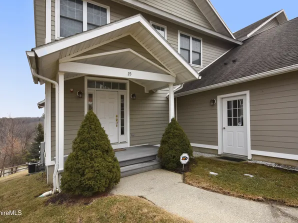 25 Alpine Trl, Pittsfield, MA 01201