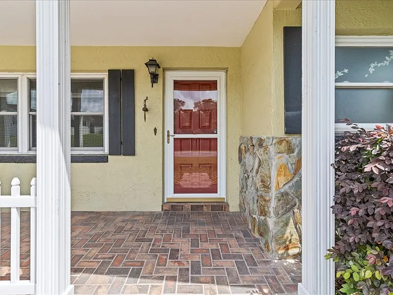 3591 N Honeylocust Dr — Photo 4