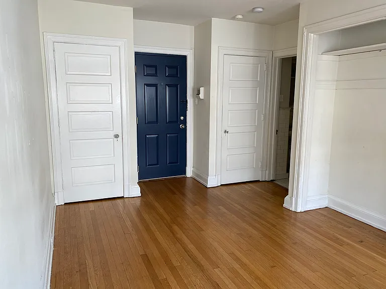 195 W City Ave #B8 — Photo 6