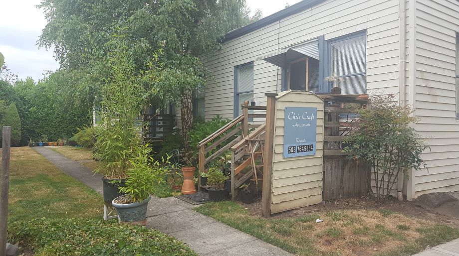 1st image of 7326 SE Milwaukie Ave APT 8