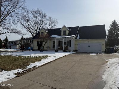 1116 Mourning Dove Ln, Bowling Green, OH, 43402