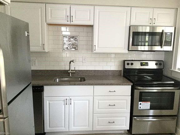 2nd image of 236 Bay Colony Dr