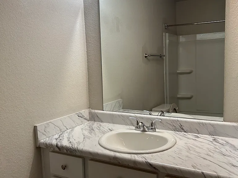 2250 Getty Dr — Photo 15