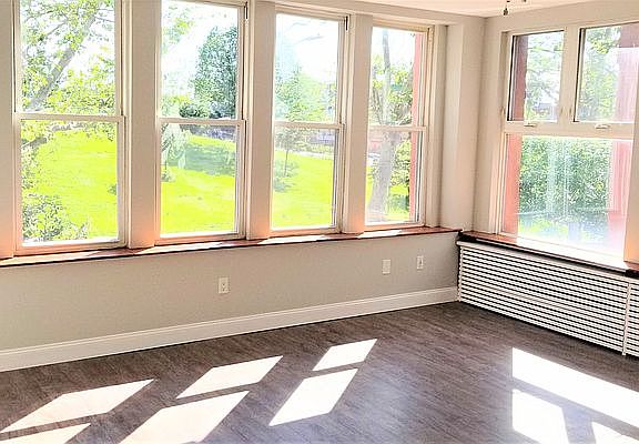2nd image of 519 41st St #2