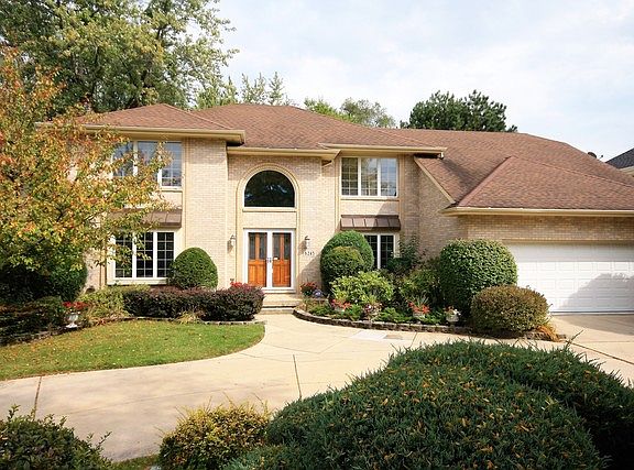 3rd image of 6245 Squire Ln