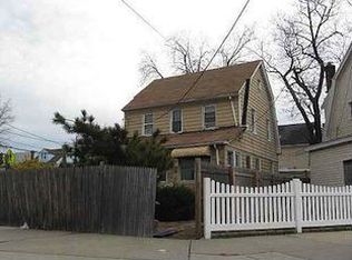 10901 189th St, Saint Albans, NY 11412