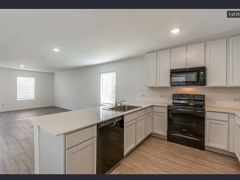 6310 Sandpiper Ln — Photo 1