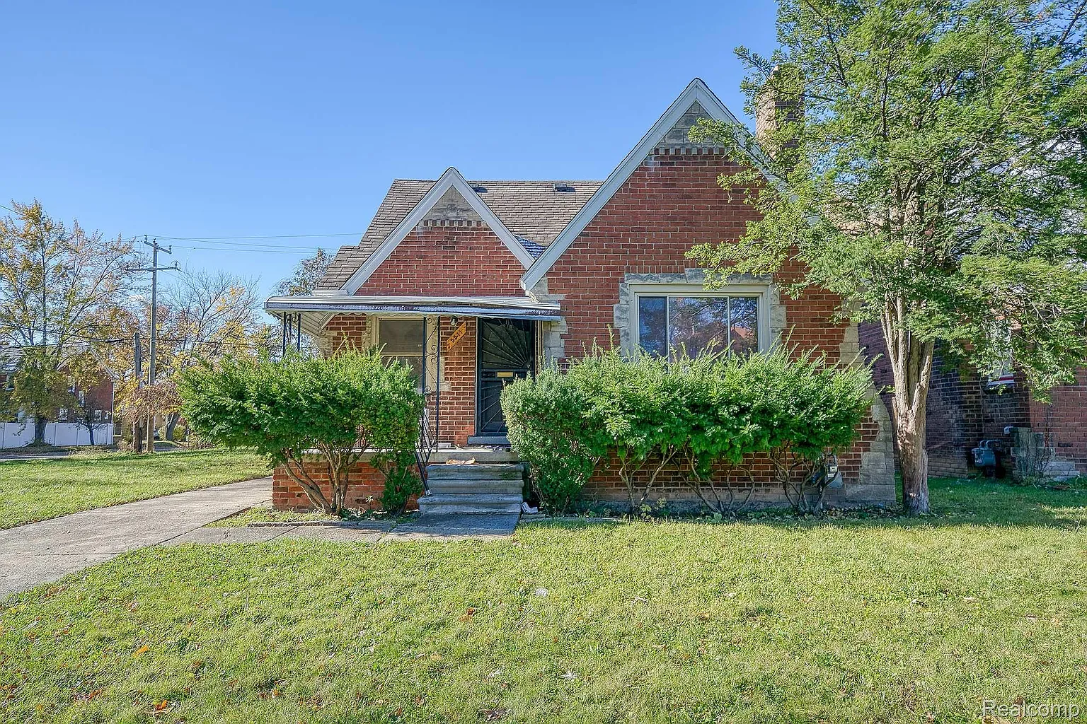 5511 Buckingham Ave photo 1