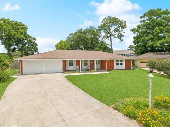 242 Willow Dr, Gretna, LA 70053