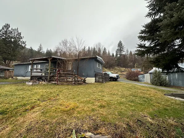 330 S Humbolt St, Canyon City, OR 97820