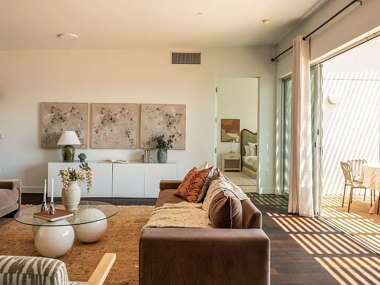 855 N Croft Ave #Penthouse 4 — Photo 29