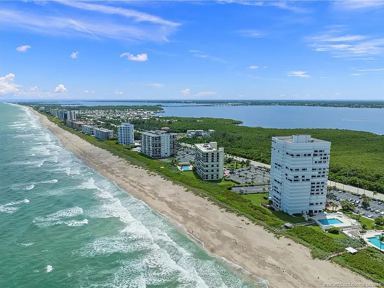 9960 S Ocean Dr #Penthouse 5 — Photo 6
