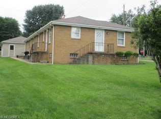 22 Hopewell Dr, Struthers, OH