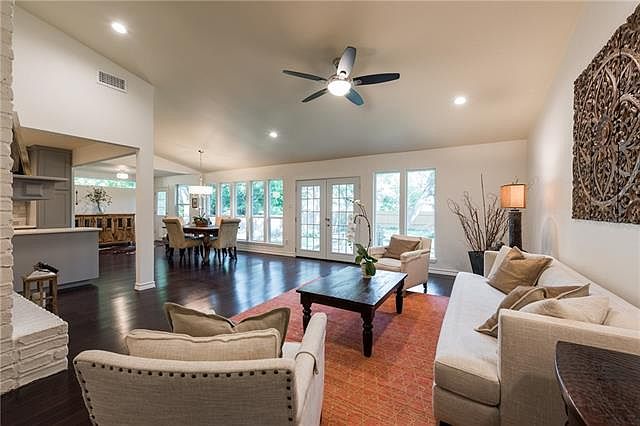 1st image of 9405 Shady Oaks Dr