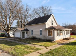 118 N Elm St, La Farge, WI 54639