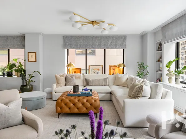 733 Park Avenue image 5 of 27