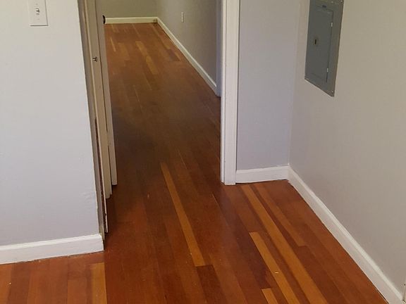 3rd image of 405 N College Ave #1