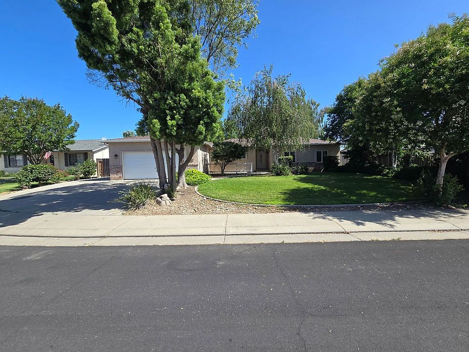 1st image of 484 Cabernet Ct