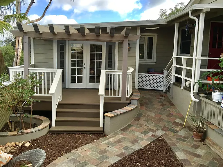 2409 Vancouver Ave — Photo 17