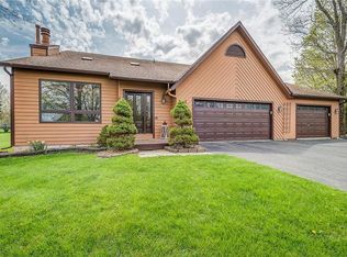 8091 Wild Lemon Ln, Manlius, NY 13104