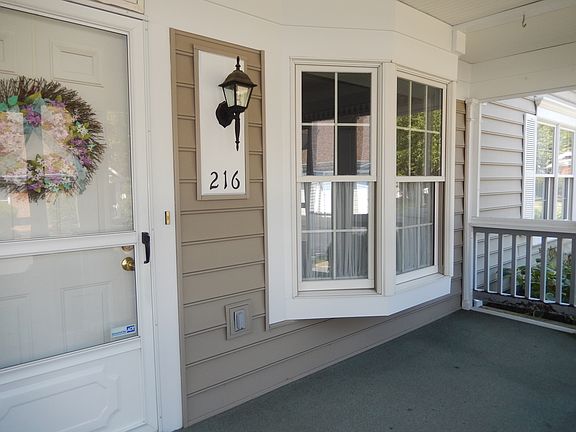 2nd image of 216 Shannon Ln