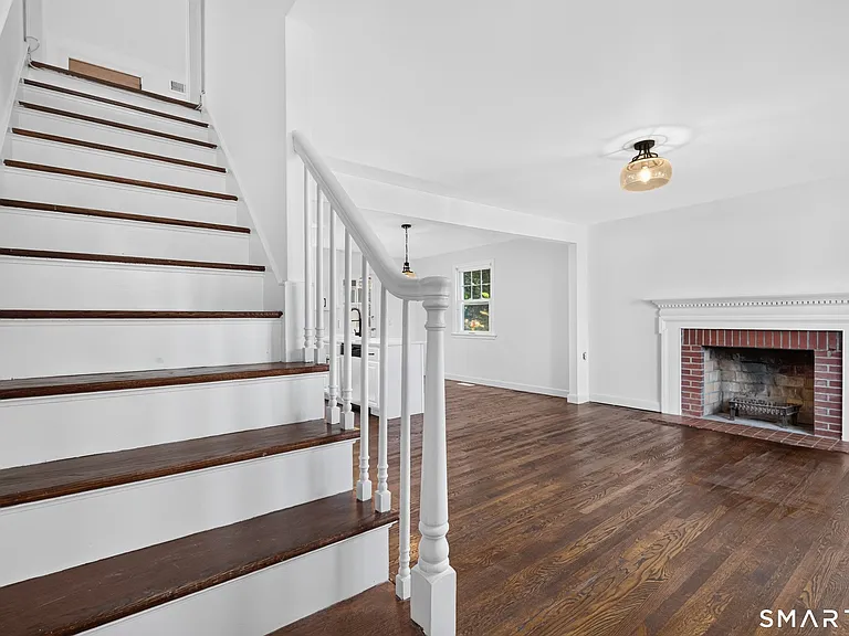 11 Stratfield Pl — Photo 13
