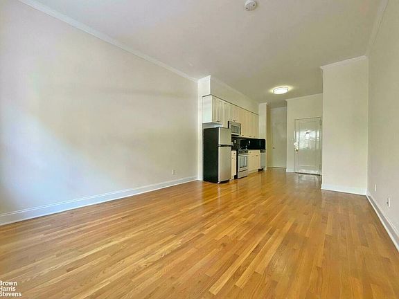 4th image of 534 E 88th St APT 1D
