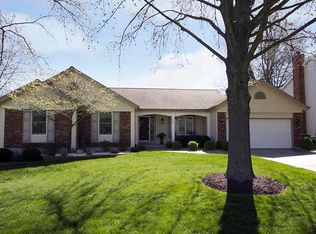 124 Hunters Pointe Dr, Saint Charles, MO 63304