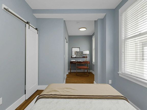 4th image of 2224 Leavenworth St #101