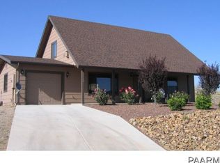 17740 E Hummingbird Ln, Mayer, AZ 86333
