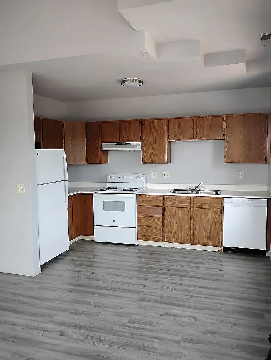1 bed, 750 sqft, $1,200 — Photo 4