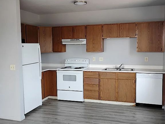 4th image of 2401 N St #2