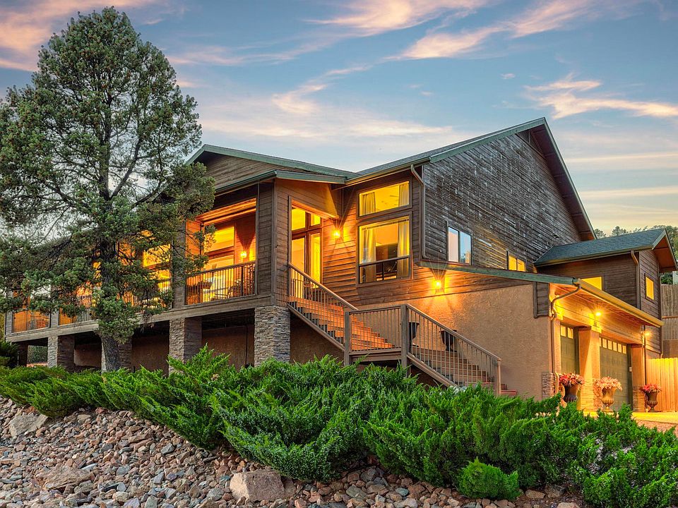 1st image of 800 N Oak Point