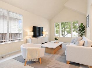 305 Hansbery Way, Santa Rosa, CA 95409