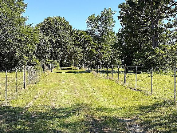4th image of 9678 State Highway 7 E