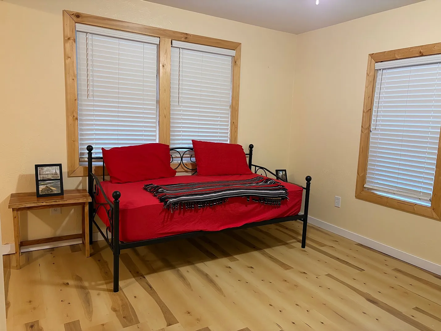 2 bed, 1100 sqft, $1,800 — Photo 3