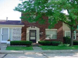 2655 Seaton Circuit S, Warren, MI