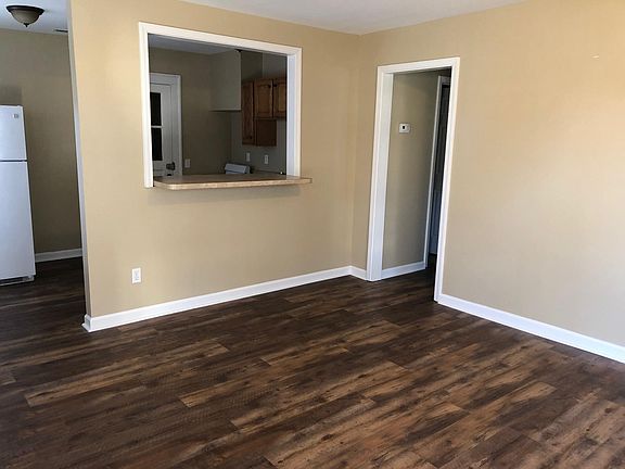 3rd image of 101 Vreeland St