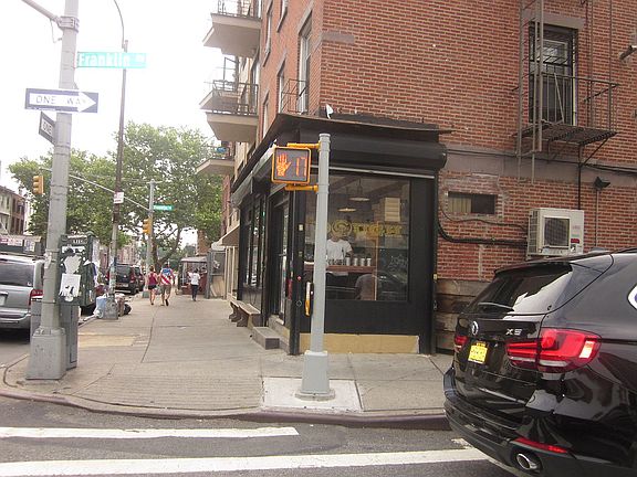 4th image of 440 Lafayette Ave APT 3