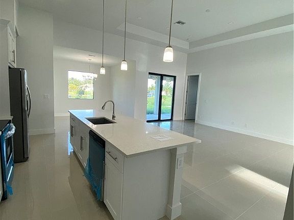 5th image of 1510 NE 6th Place Cpe