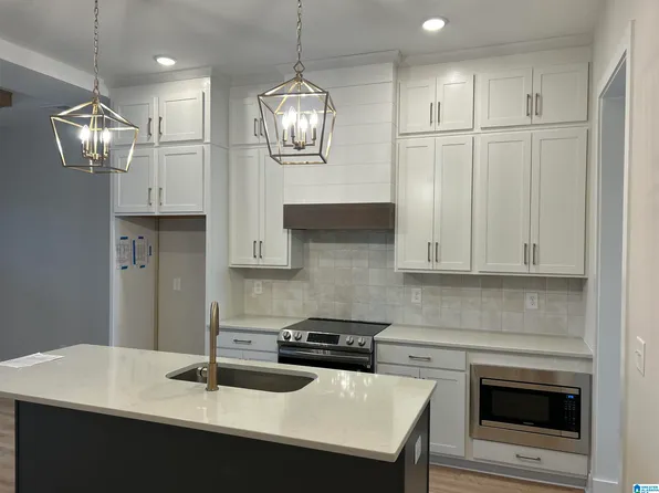 1204 Windsor Sq, Birmingham, AL 35242