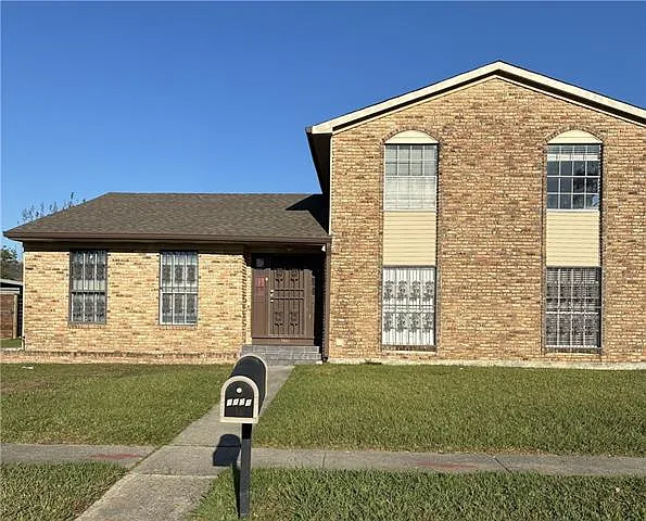 7401 Scottsdale Dr