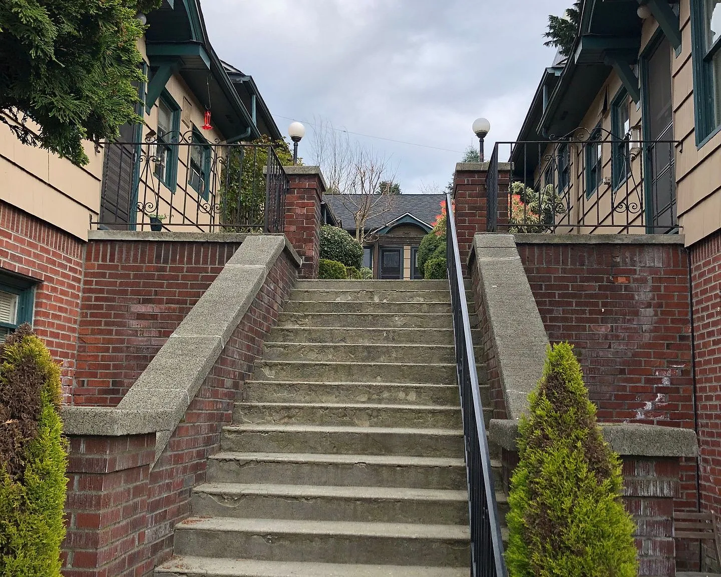 Summit Terrace — Photo 2