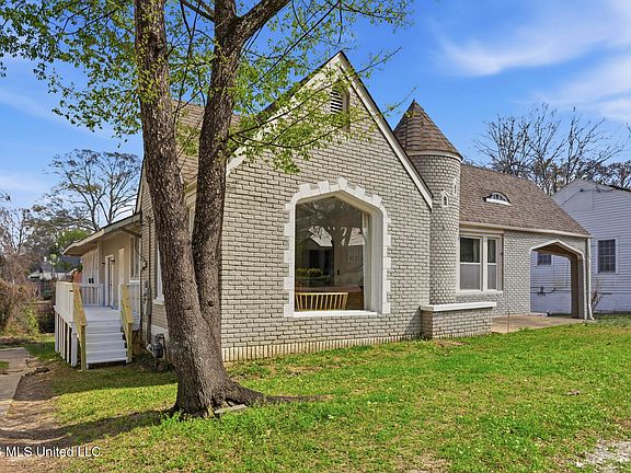 2nd image of 4040 N State St