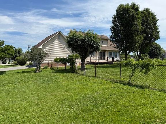 3rd image of 2330 Butterwood Way