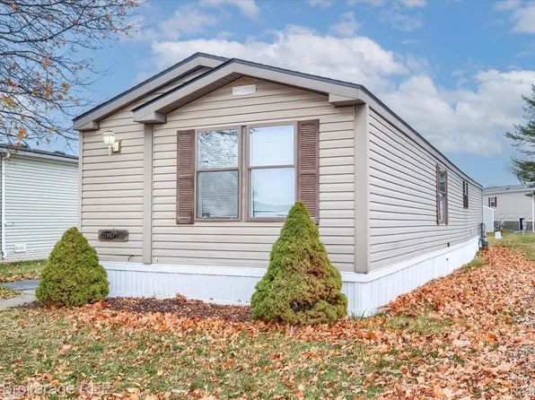 17101 Kropf Ave, Davisburg, MI 48350